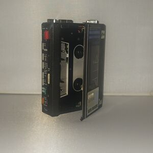 Aiwa Cassette Walkman (Can be used for parts)